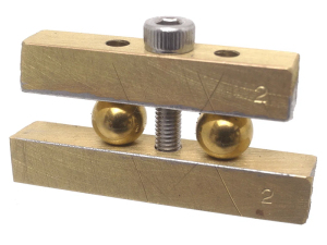 ボール穴あけ治具